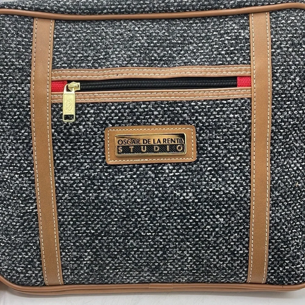 Oscar de la Renta Unisex tweed Luxury Travel Bag